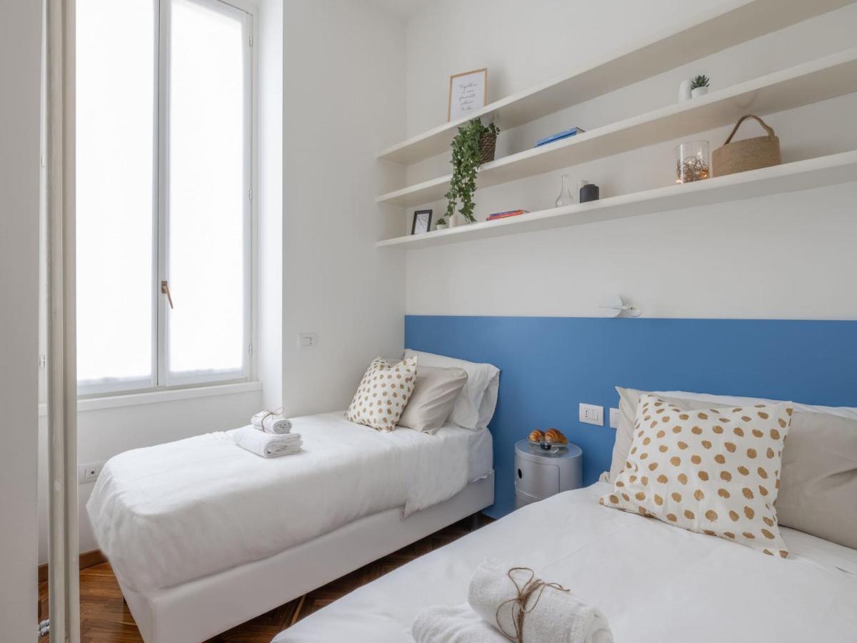 The Best Rent - Gorgeous Two-Bedroom Apartment In Porta Nuova District Милан Экстерьер фото